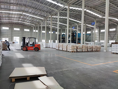 <span>容佰新材料</span> · 关于我们